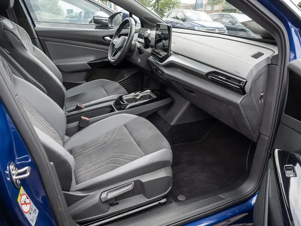 Second-hand VW ID.5 Pro Performance 150 kW (204 CP) 2022 Albastru SUV
