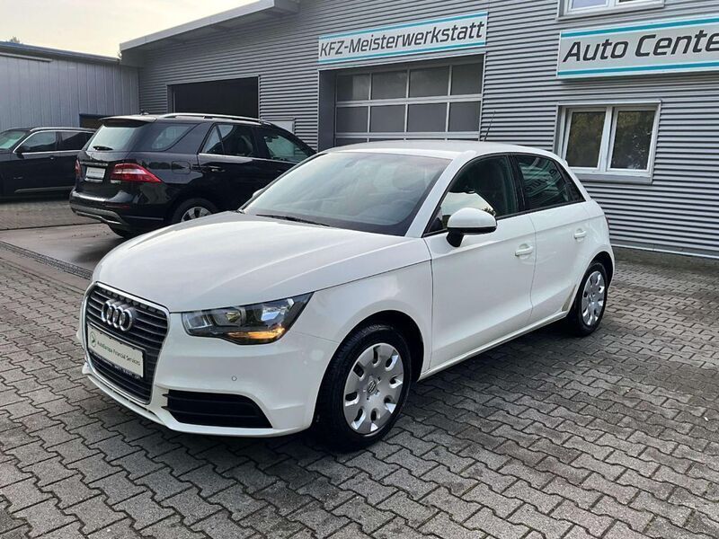 Weiß Gebraucht 2014 Audi A1 Sportback Attraction Kleinwagen | 9.990 € (Fairer Preis) - Bild 1/4