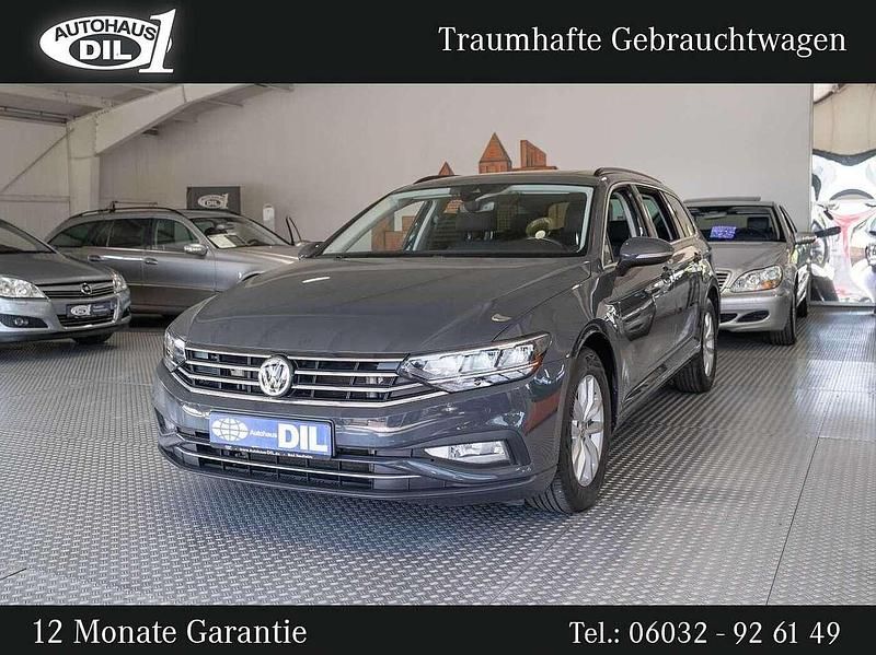 Grau Gebraucht 2020 VW Passat R Kombi | 19.350 € (Fairer Preis) - Bild 1/3