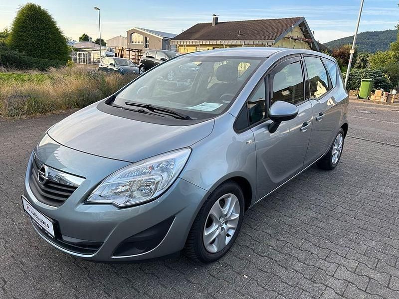 Silber Gebraucht 2012 Opel Meriva Edition Van / Kleinbus | 6.480 € (Fairer Preis) - Bild 1/4