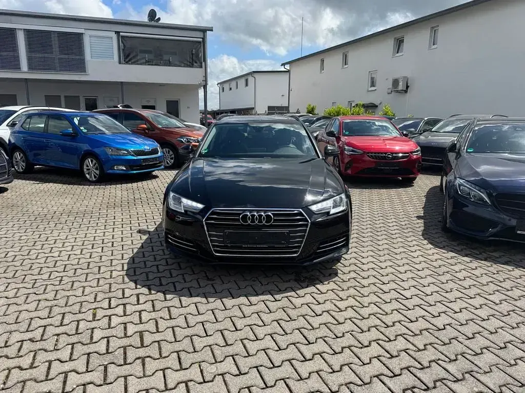 Gebraucht Audi A4 Design 190 PS (139 kW) 2018 Schwarz Kombi