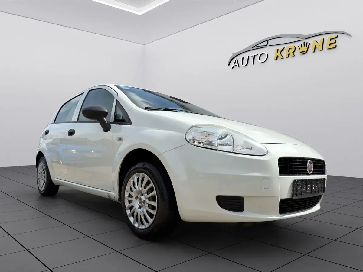 Gebraucht Fiat Punto 69 PS (50 kW) 2013 Weiß Kleinwagen