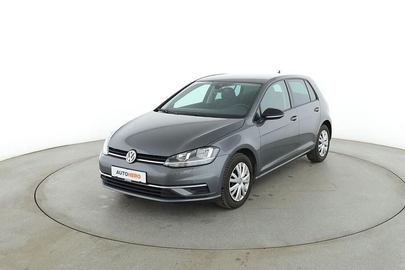 Gebraucht VW Golf VII IQ Drive 116 PS (85 kW) 2019 Limousine