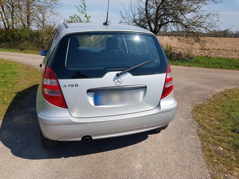 Gebraucht Mercedes A150 95 PS (69 kW) 2006 Silber Limousine