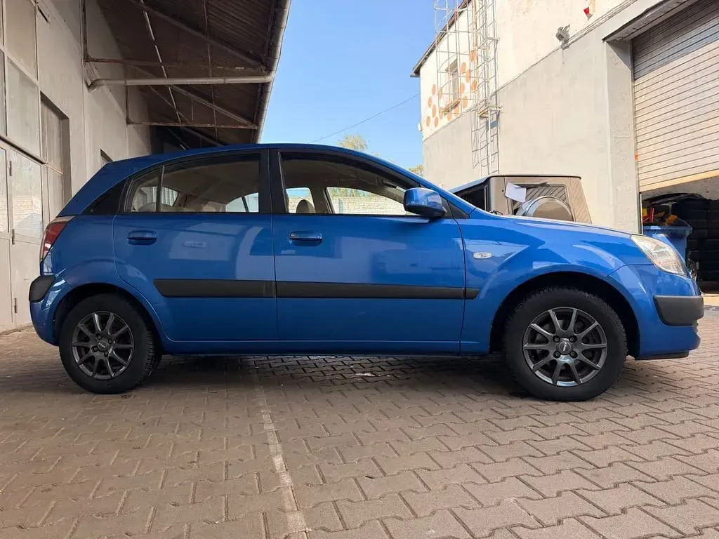 Gebraucht Kia Rio Basis 97 PS (71 kW) 2009 Kleinwagen