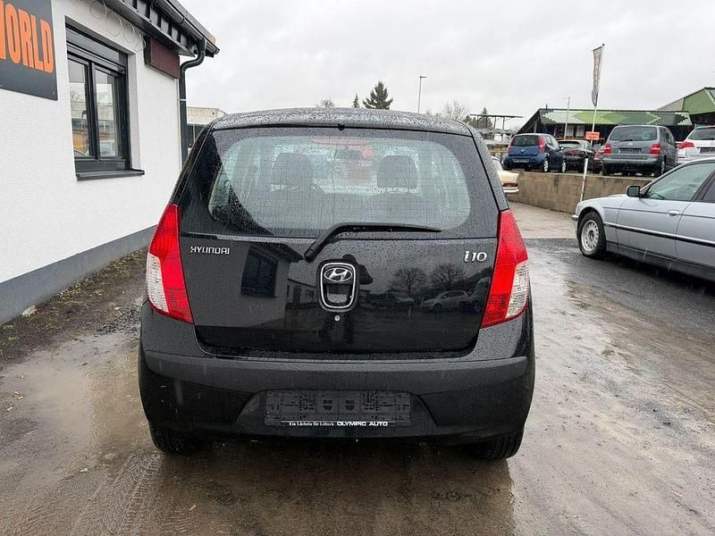 Gebraucht Hyundai i10 67 PS (49 kW) 2010 Schwarz Kleinwagen