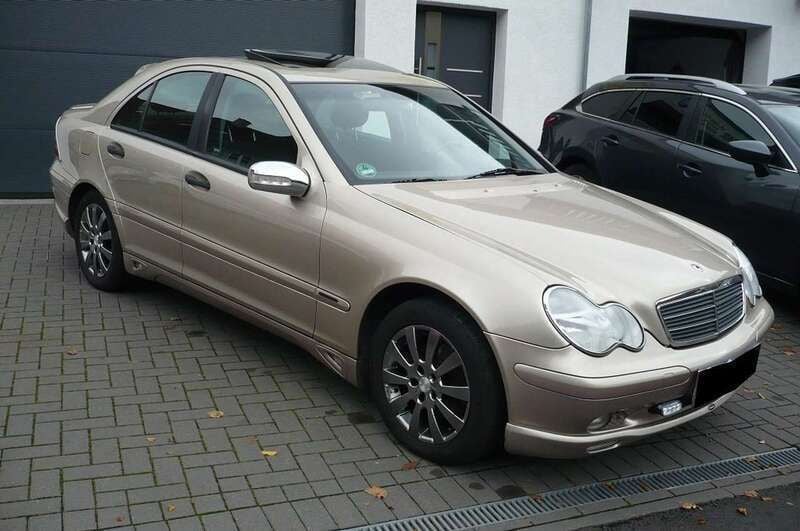 Gold Gebraucht 2001 Mercedes C180 Limousine | 2.600 € (Guter Preis) - Bild 1/4