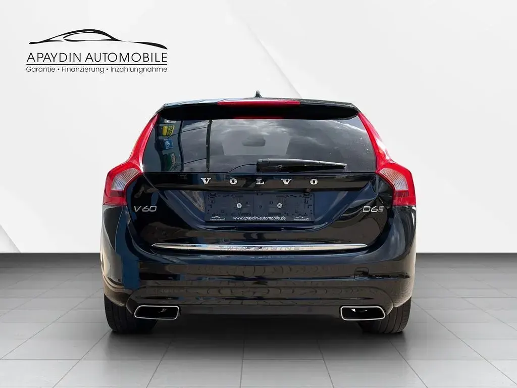 Gebraucht Volvo V60 Summum 288 PS (211 kW) 2016 Schwarz Kombi