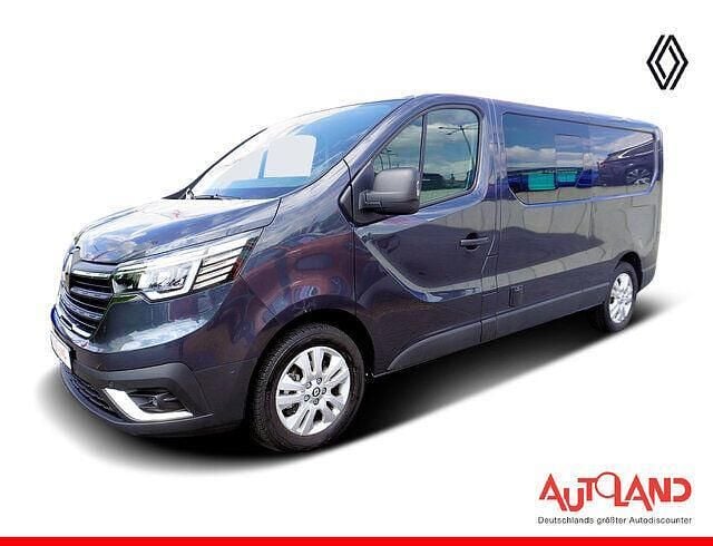 Grau Gebraucht 2024 Renault Trafic Van | 35.990 € (Guter Preis) - Bild 1/4