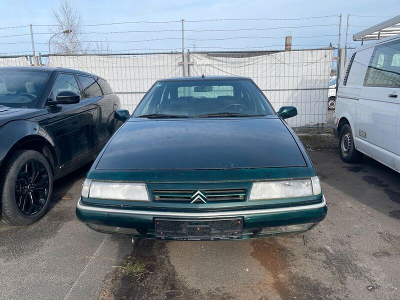 Grün Gebraucht 1995 Citroën XM Limousine | 1.690 € - Bild 1/4