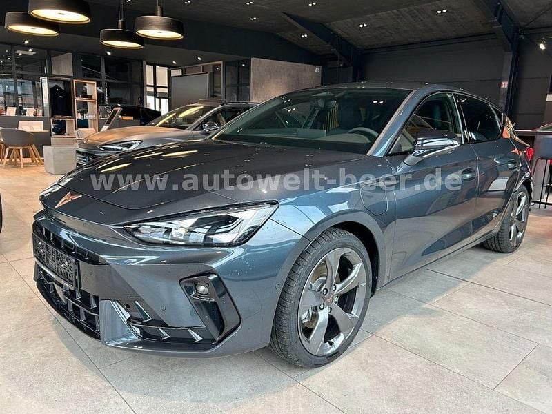 Neu Cupra Leon 150 PS (110 kW) 2026 Grau Limousine