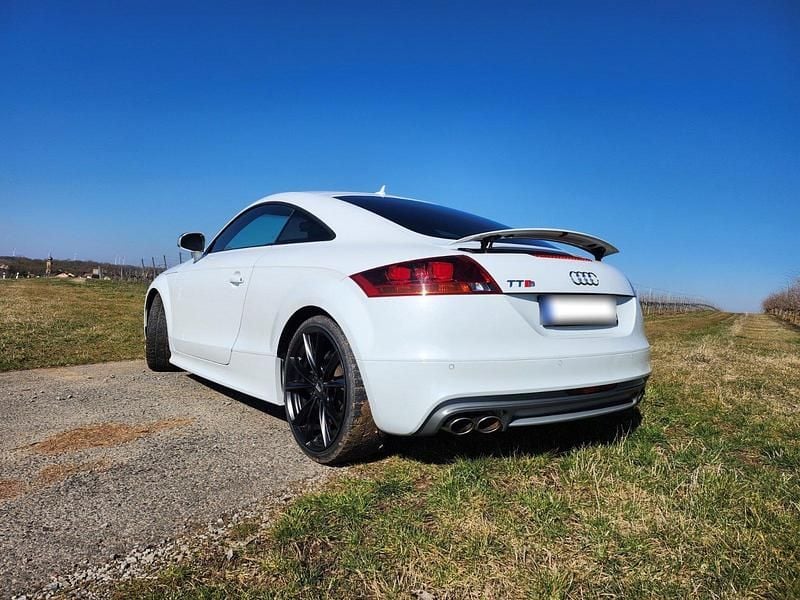 Gebraucht Audi TTS 272 PS (200 kW) 2012 Weiß Coupé