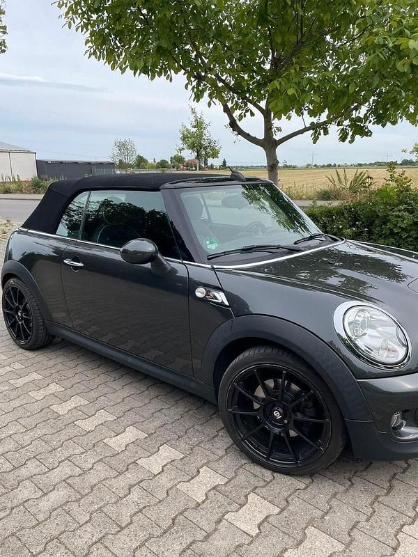 Grau Gebraucht 2012 Mini Cooper S Kleinwagen | 12.100 € (Etwas zu teuer) - Bild 1/4