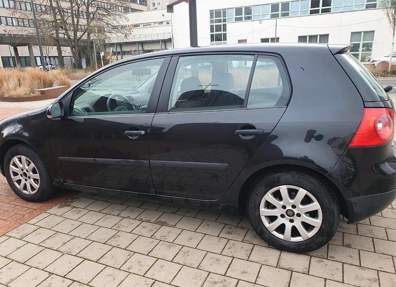 Gebraucht VW Golf V 105 PS (77 kW) 2005 Schwarz Kleinwagen
