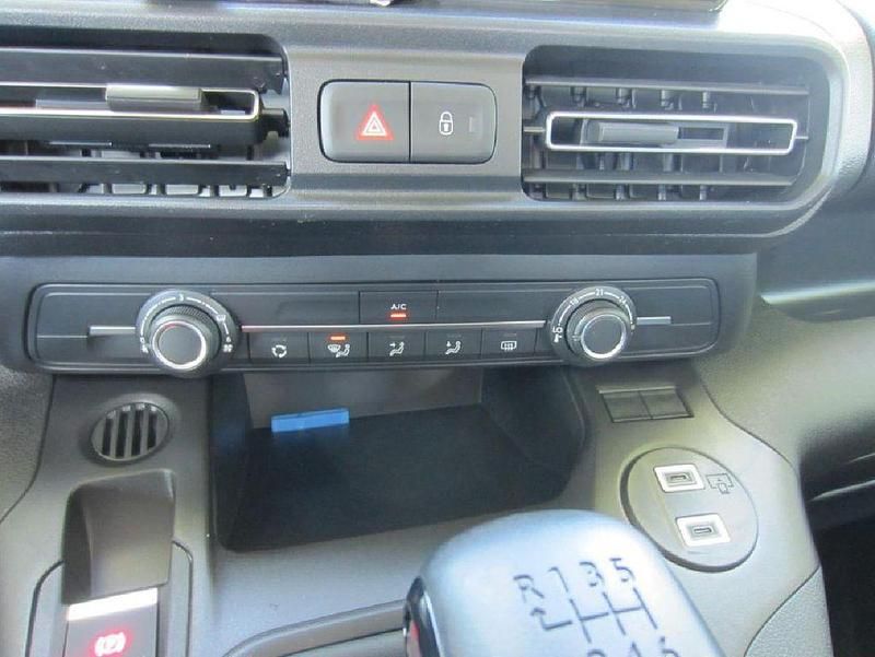 Neu Citroën Berlingo 102 PS (75 kW) 2025 Van / Kleinbus