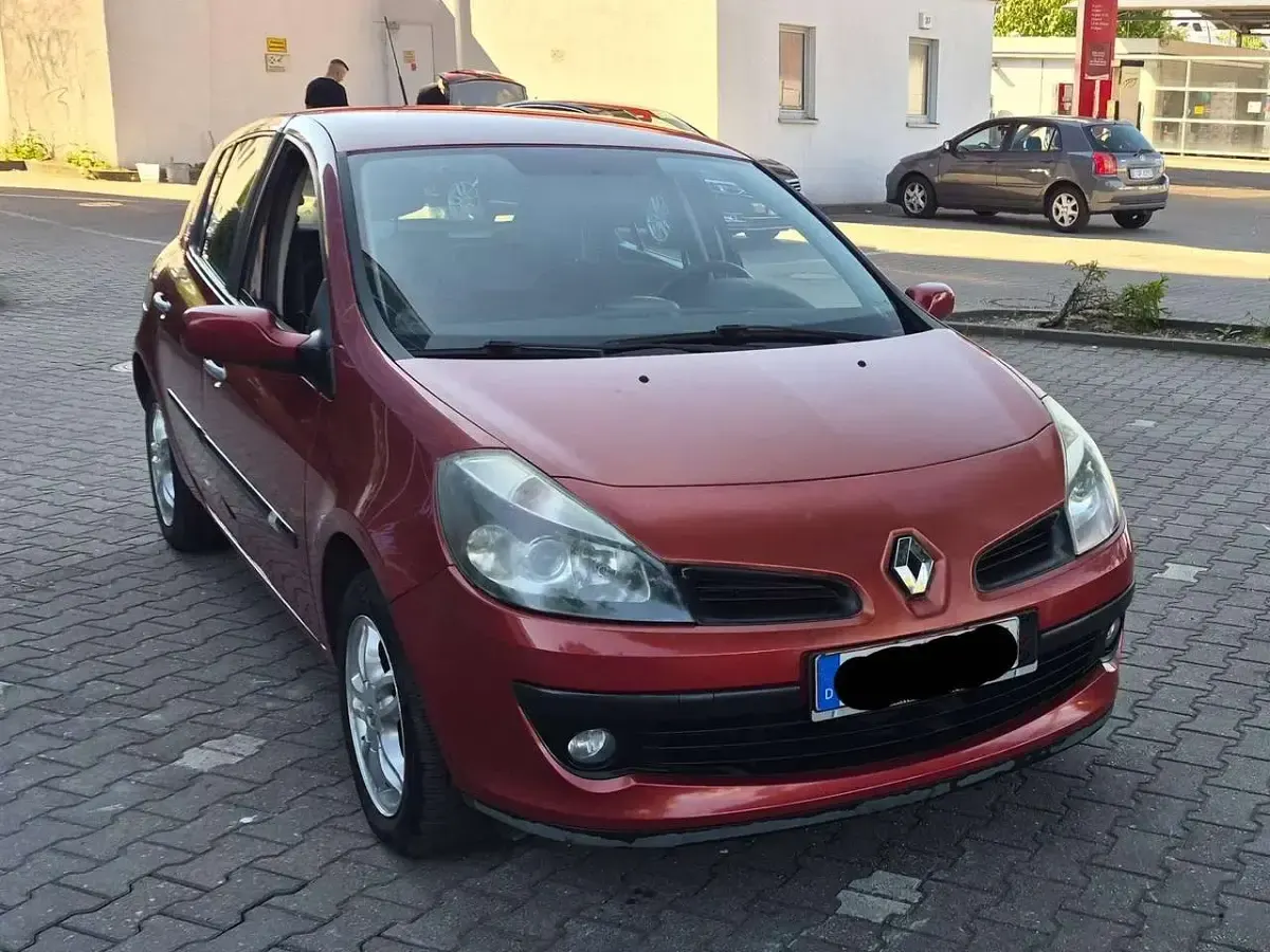Gebraucht Renault Clio 111 PS (81 kW) 2006 Rot Kleinwagen