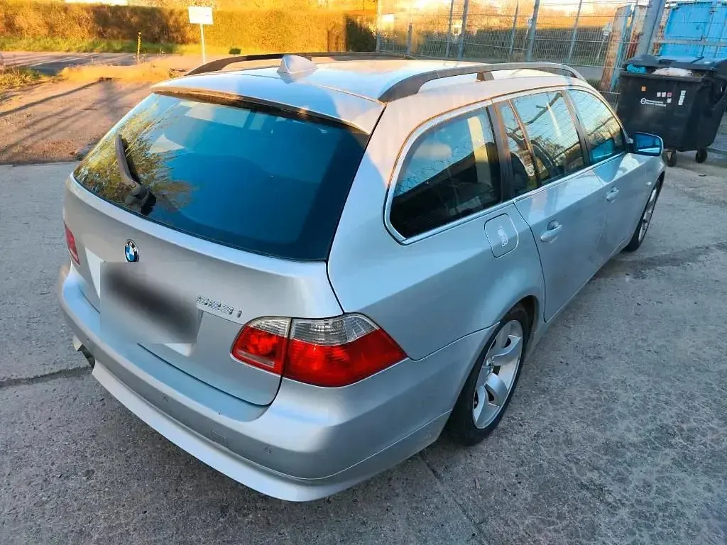 Gebraucht BMW 523 2007 Silber Kombi