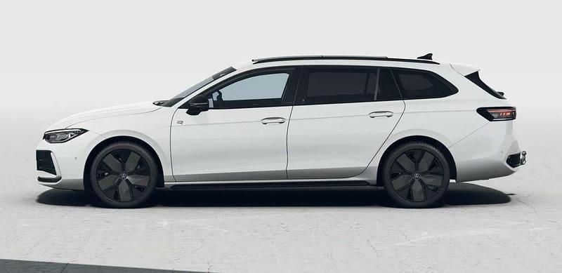 Neu VW Passat R-line 193 PS (141 kW) 2026 Pure weiss Kombi