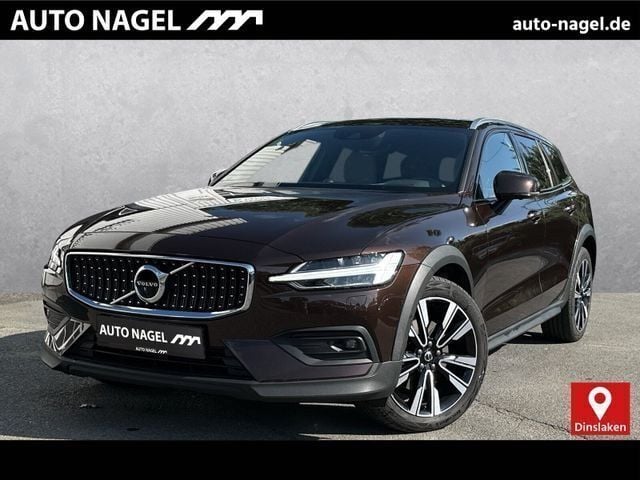Braun Gebraucht 2020 Volvo V60 CC Pro Kombi | 33.390 € (Etwas zu teuer) - Bild 1/4