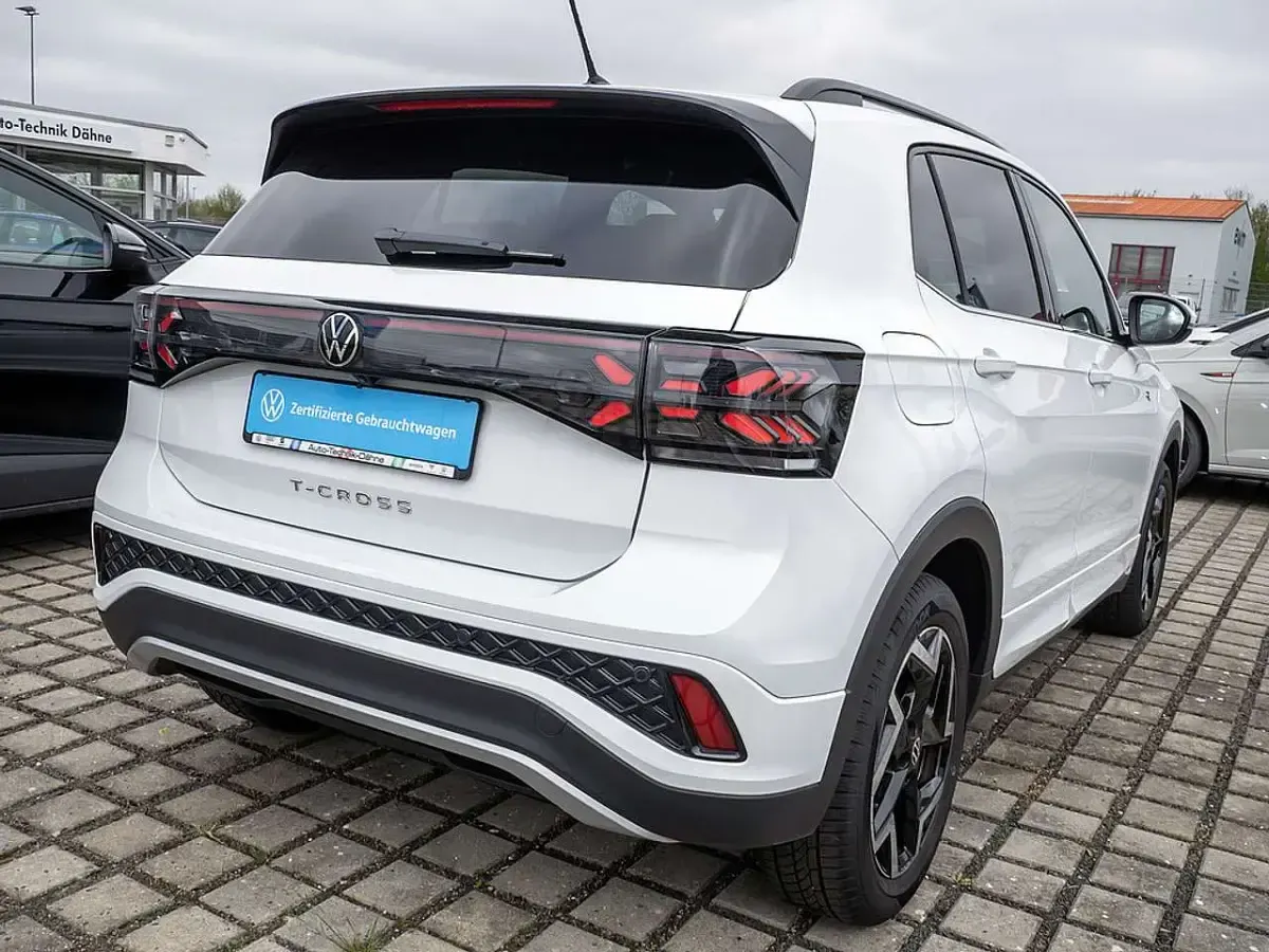 Gebraucht VW T-Cross R-line 150 PS (110 kW) 2025 Weiß SUV
