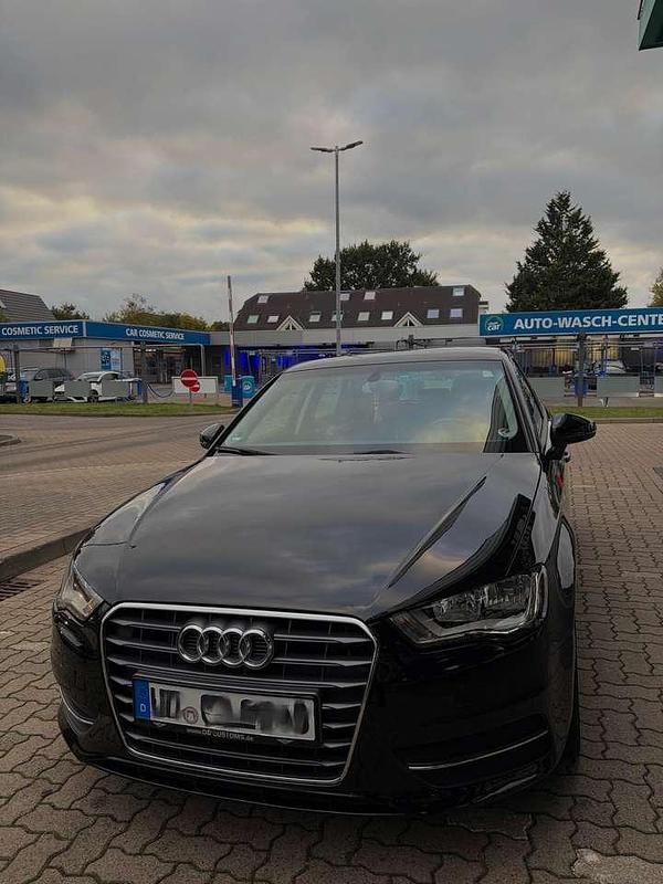 Schwarz Gebraucht 2014 Audi A3 Attraction Kleinwagen | 11.500 € (Fairer Preis) - Bild 1/4