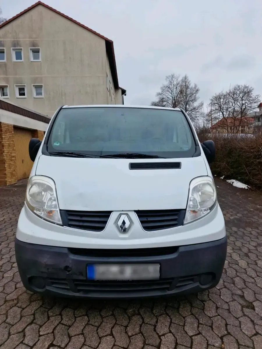 Gebraucht Renault Trafic 120 PS (88 kW) 2010 Weiß Van / Kleinbus