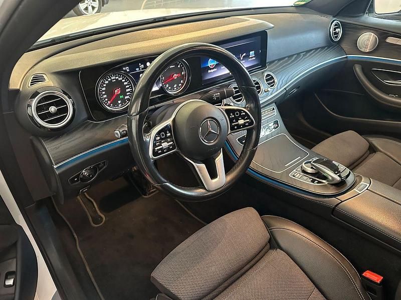 Gebraucht Mercedes E350 AMG 286 PS (210 kW) 2019 Weiß Limousine