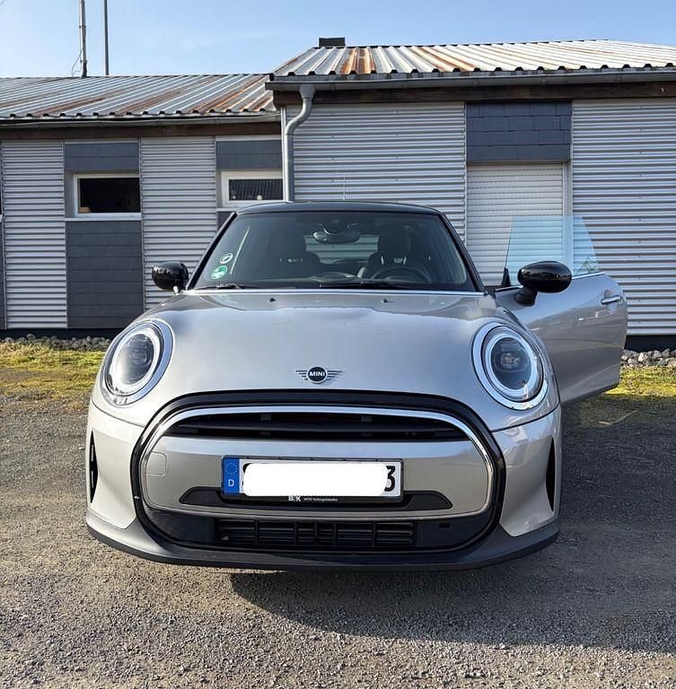 Gebraucht Mini Cooper Classic 136 PS (100 kW) 2023 Silber Kleinwagen
