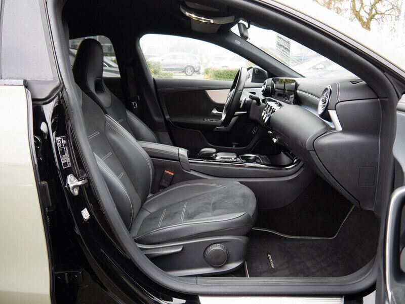 Gebraucht Mercedes CLA250e Edition 160 PS (117 kW) 2022 Schwarz Limousine
