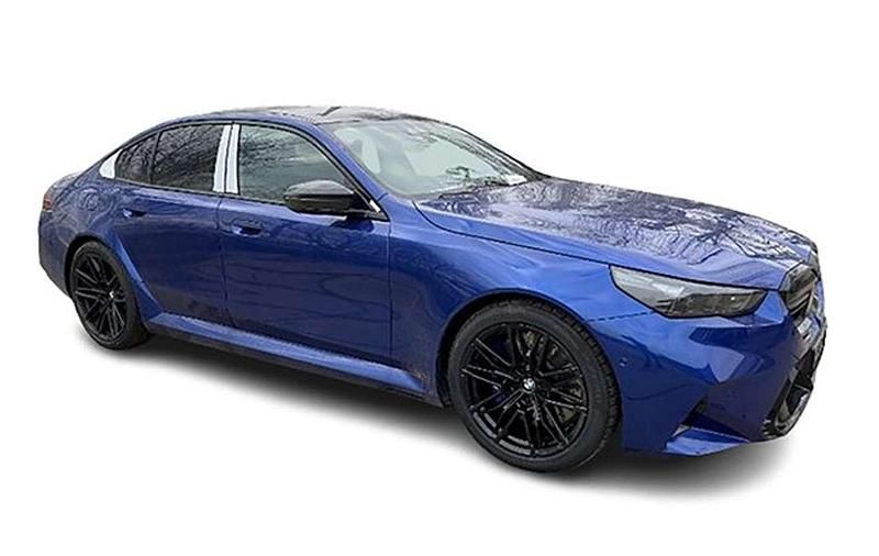 Neu BMW M5 Performance 727 PS (534 kW) 2025 C1k m marina bay blau metallic Limousine