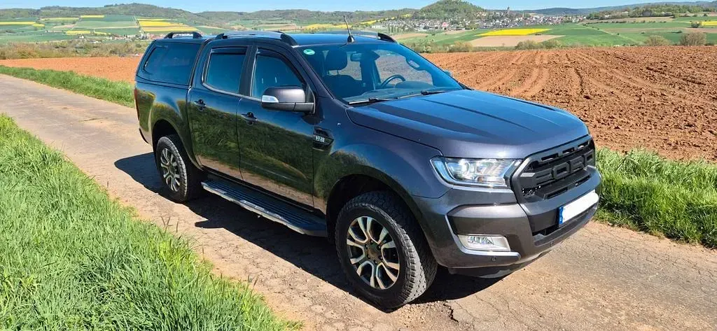 Używany Ford Ranger 200 KM (147 kW) 2016 Czarny Pickup