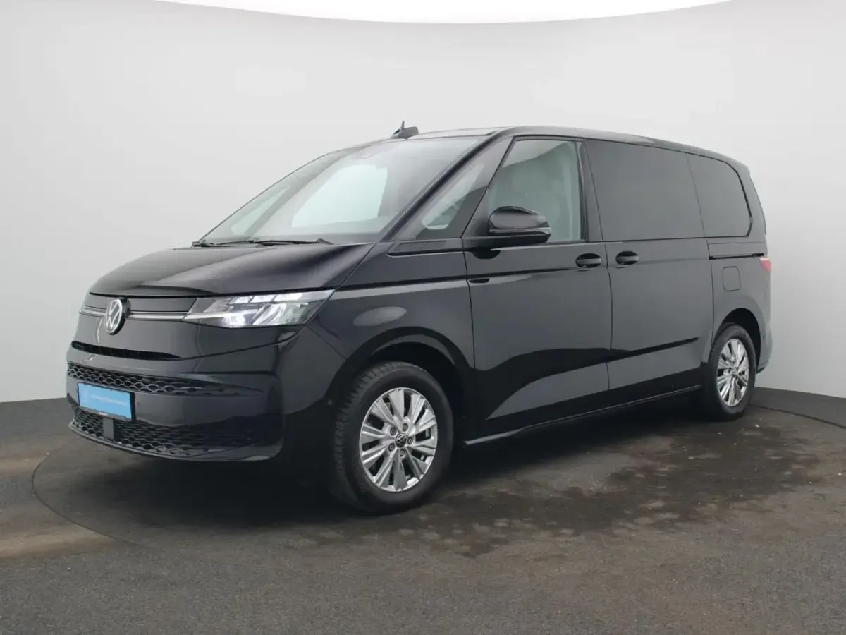Second-hand VW Multivan Life 204 CP (150 kW) 2023 Negru Monovolum