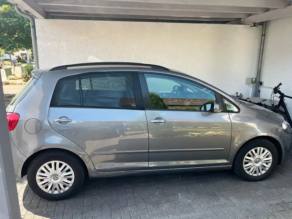 Gebraucht VW Golf Plus Style 105 PS (77 kW) 2010 Grau Van / Kleinbus