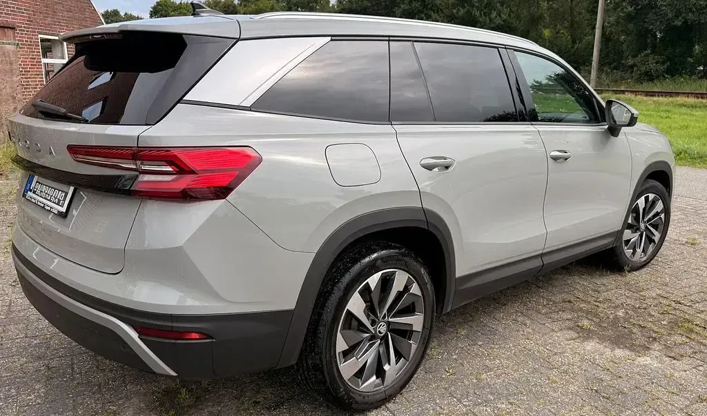 Gebraucht Skoda Kodiaq SE L 150 PS (110 kW) 2024 Grau SUV