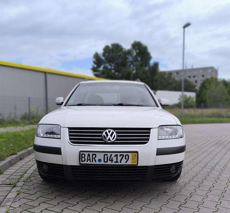 Gebraucht 2001 VW Passat Executive Kombi | 1.790 € (Fairer Preis) - Bild 1/4