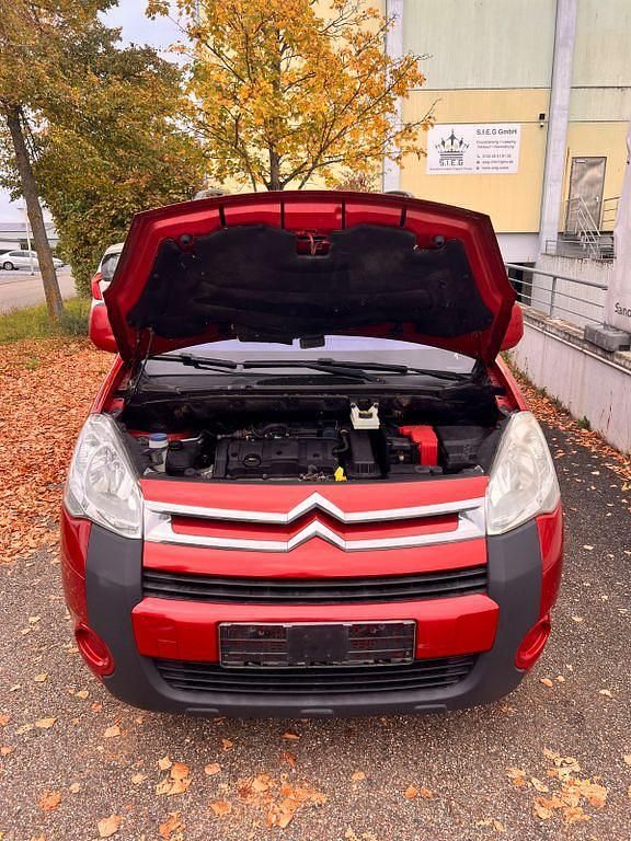 Gebraucht Citroën Berlingo 90 PS (66 kW) 2009 Rot Van / Kleinbus