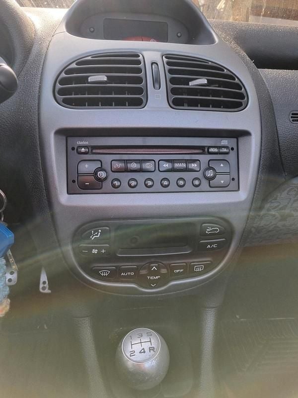 Gebraucht Peugeot 206 CC 109 PS (80 kW) 2006 Silber Cabrio