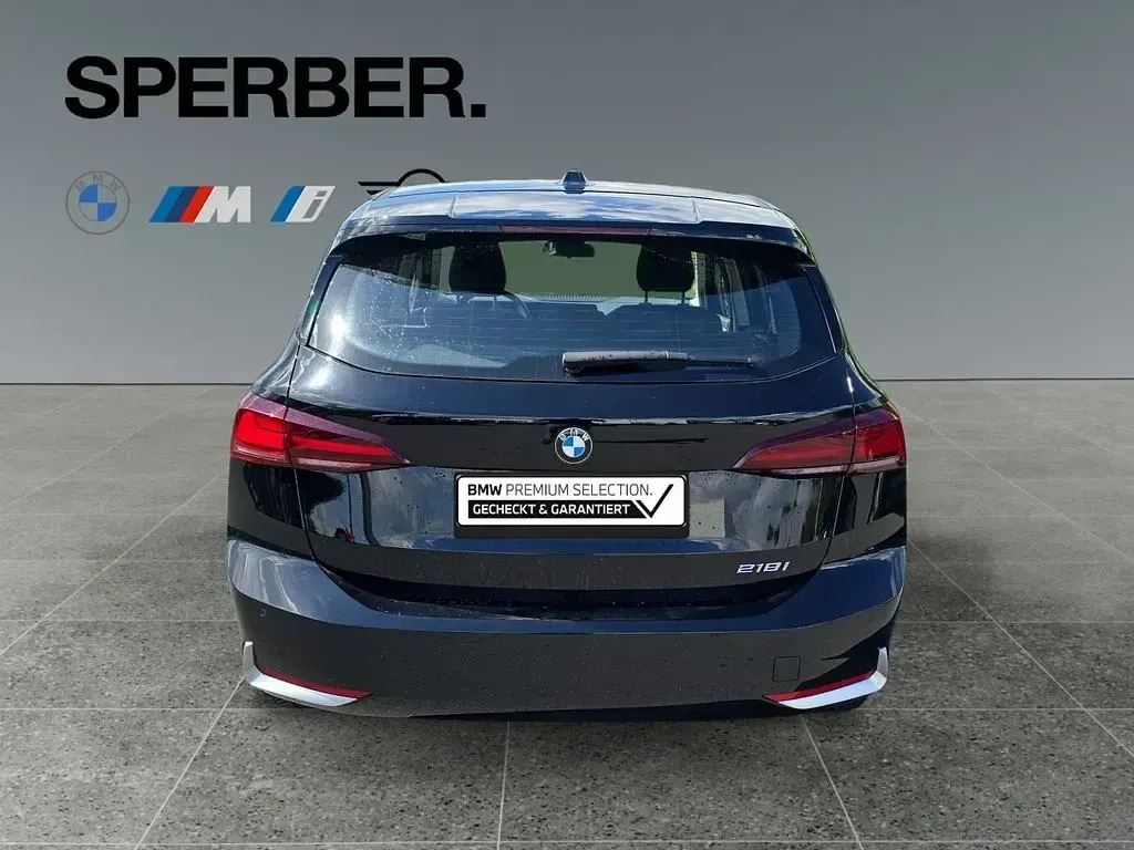 Gebraucht BMW 218 136 PS (100 kW) 2023 Schwarz Van / Kleinbus