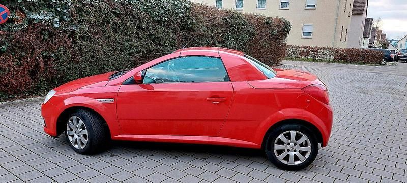 Gebraucht Opel Tigra 90 PS (66 kW) 2005 Rot Cabrio