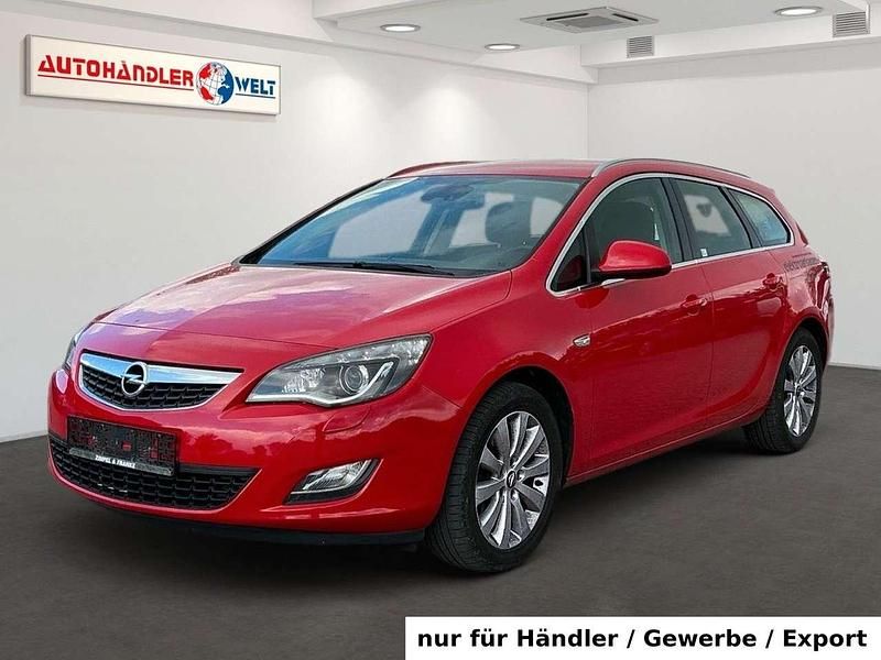 Rot Gebraucht 2012 Opel Astra Kombi | 2.699 € (Superpreis) - Bild 1/3
