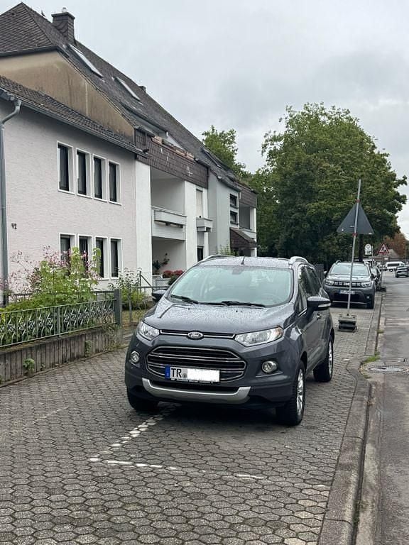Grau Gebraucht 2016 Ford Ecosport Titanium SUV | 7.900 € (Guter Preis) - Bild 1/4