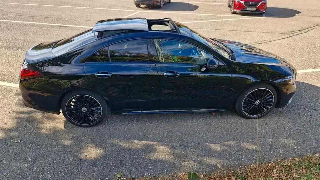 Gebraucht Mercedes CLA220 190 PS (139 kW) 2024 Schwarz Coupé