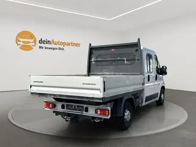 Gebraucht Citroën Jumper 140 PS (102 kW) 2023 Lackierung weiss icy/deckende Van / Kleinbus