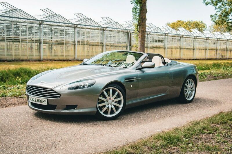 Silber Gebraucht 2005 Aston Martin DB9 Cabrio | 63.500 € (Fairer Preis) - Bild 1/4