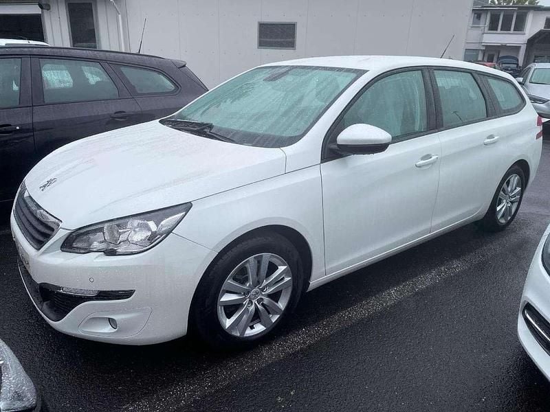 Gebraucht Peugeot 308 Active 116 PS (85 kW) 2014 Weiss perlglänzend/met Kombi