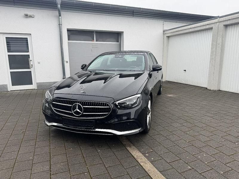 Gebraucht Mercedes E300 320 PS (235 kW) 2021 Schwarz Limousine