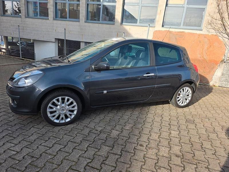 Gebraucht Renault Clio III Exception 88 PS (64 kW) 2006 Grau Kleinwagen