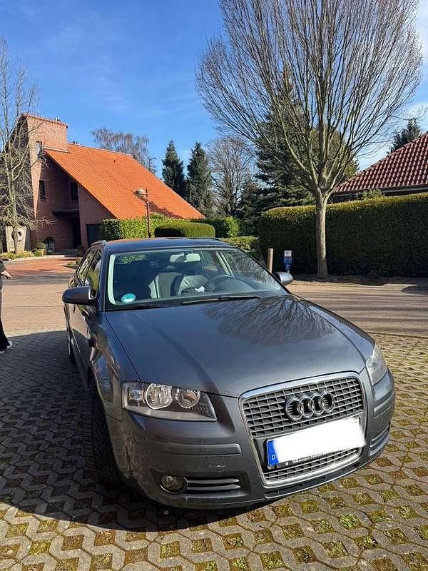 Grau Gebraucht 2007 Audi A3 Ambition Kleinwagen | 6.500 € (Teuer) - Bild 1/4