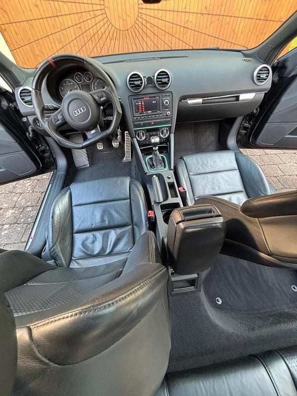 Gebraucht Audi S3 Sportback Performance 265 PS (194 kW) 2010 Schwarz Kleinwagen