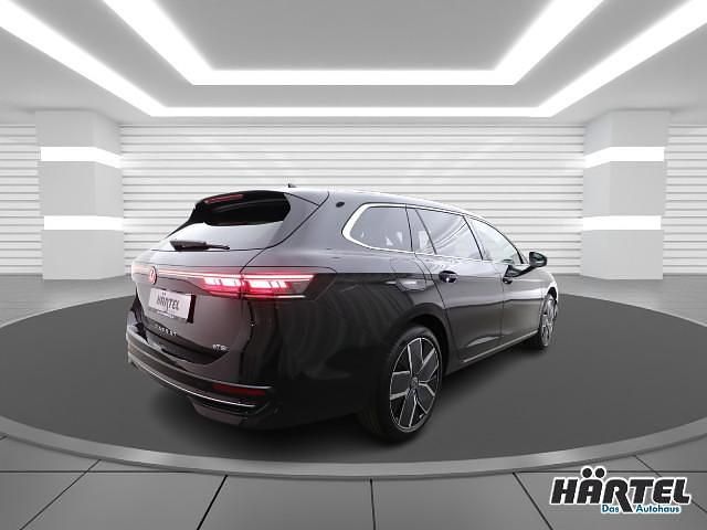 Neu VW Passat Elegance 150 PS (110 kW) 2025 Grenadillschwarz (black), metallic Kombi